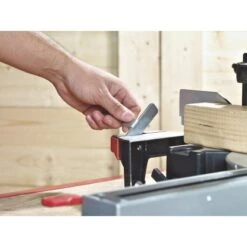 Metabo Kapp- Und Gehrungssäge KGS 216 M 5 Metabo Kapp- Und Gehrungssäge KGS 216 M -Elektrowerkzeuge 13 2085 Kappsaege KS216M 3