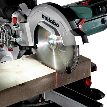 Metabo Kappsäge KGS 216 M inkl. Hartmetall-Sägeblatt 1500 W Metabo Kappsäge KGS 216 M Inkl. Hartmetall-Sägeblatt 1500 W -Elektrowerkzeuge 4007430256560 2085 A 01